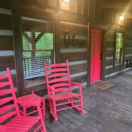 Southern Oak Cabin - Newly Remodeled - Close To All Attractions Sevierville Esterno foto